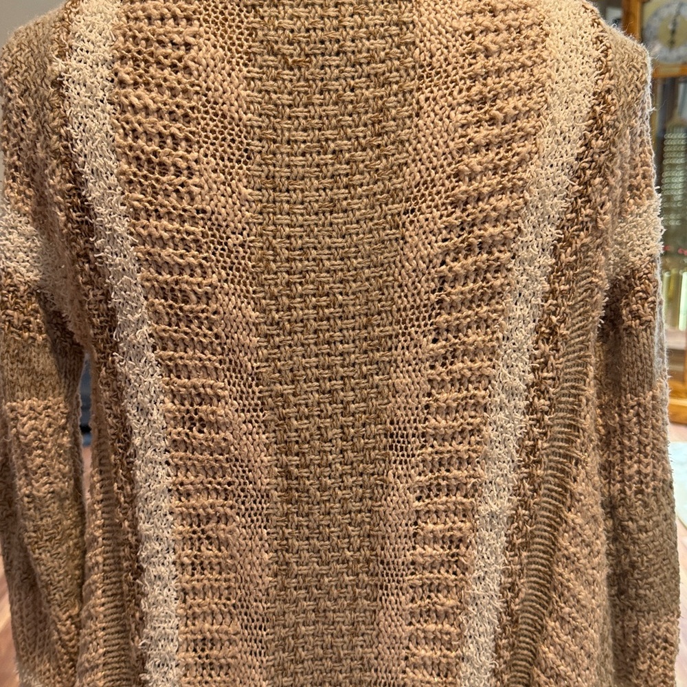 Forever 21 size small open front cardigan with neutral colors and gold lining - Picture 5 of 5